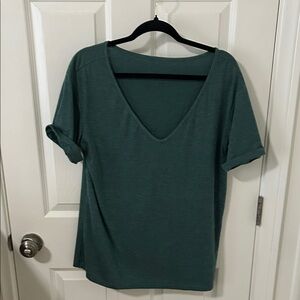 Source Unknown Women’s Deep Green Short Sleeve Tee, Size L, NWOT